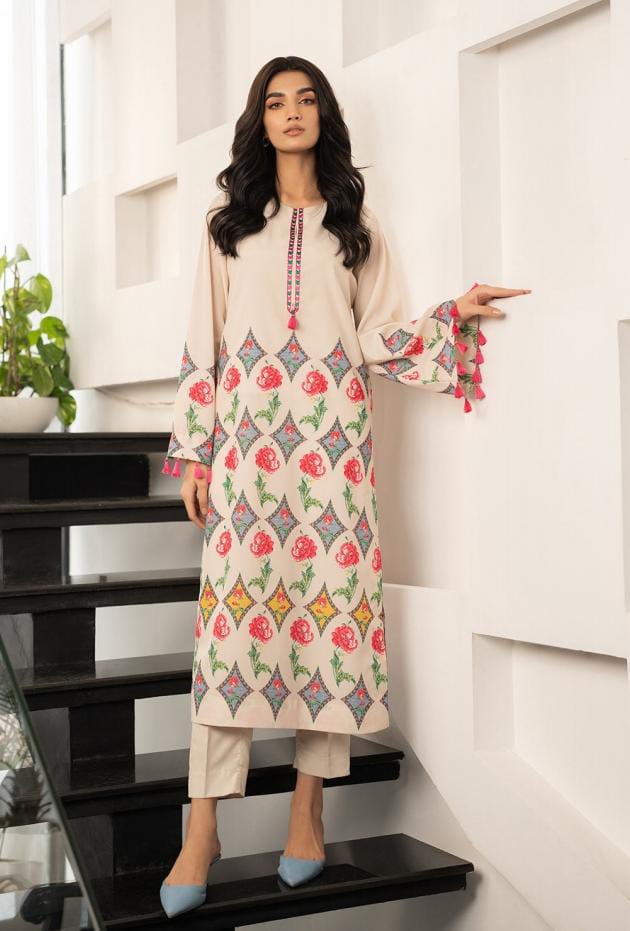 PRINTED CREAM FLORAL LONG  2PCS SET