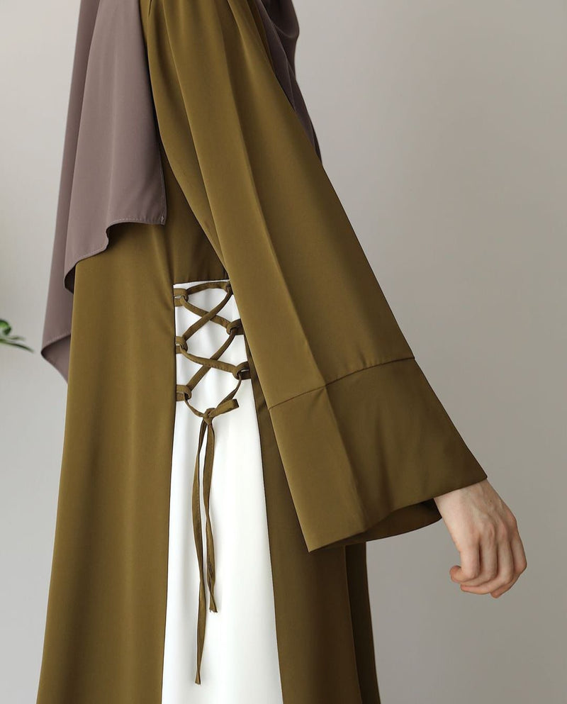 Emma Abaya With Staller