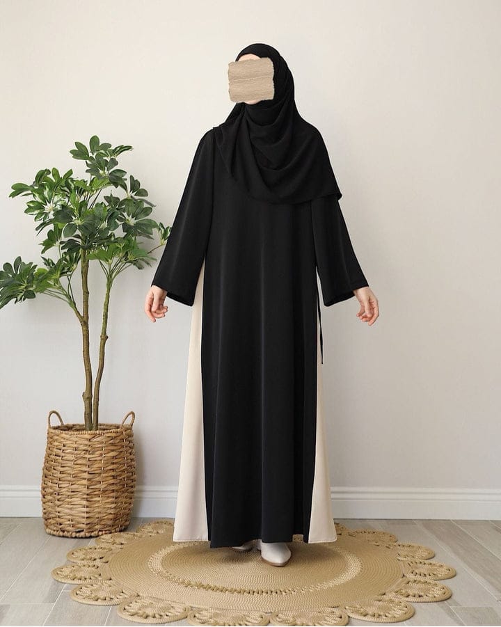 Emma Abaya With Staller